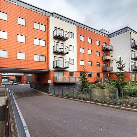 Roomspace Serviced Apartments - Capitol Square Epsom Exterior foto